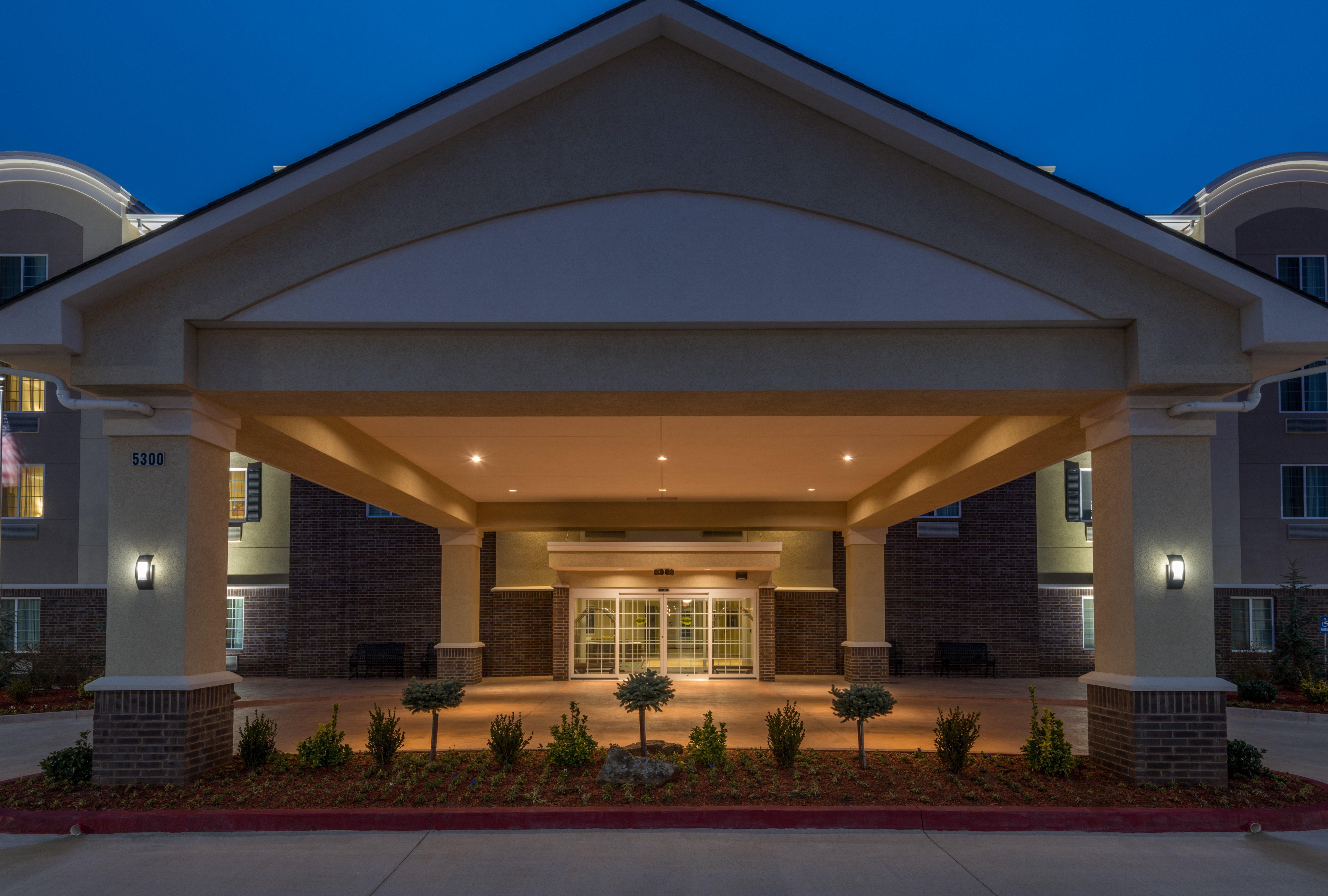 Candlewood Suites Del City By Ihg Exteriör bild