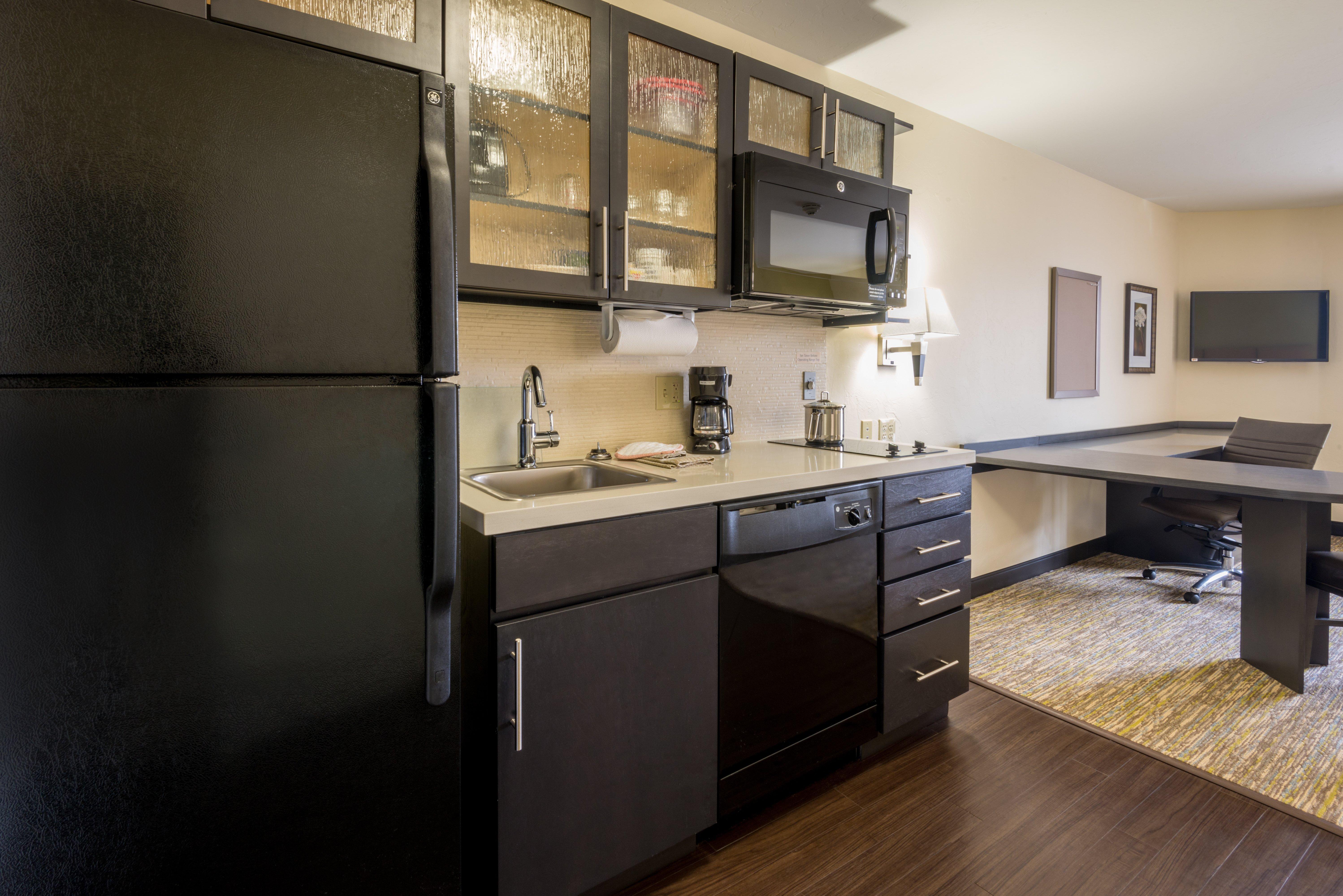 Candlewood Suites Del City By Ihg Exteriör bild