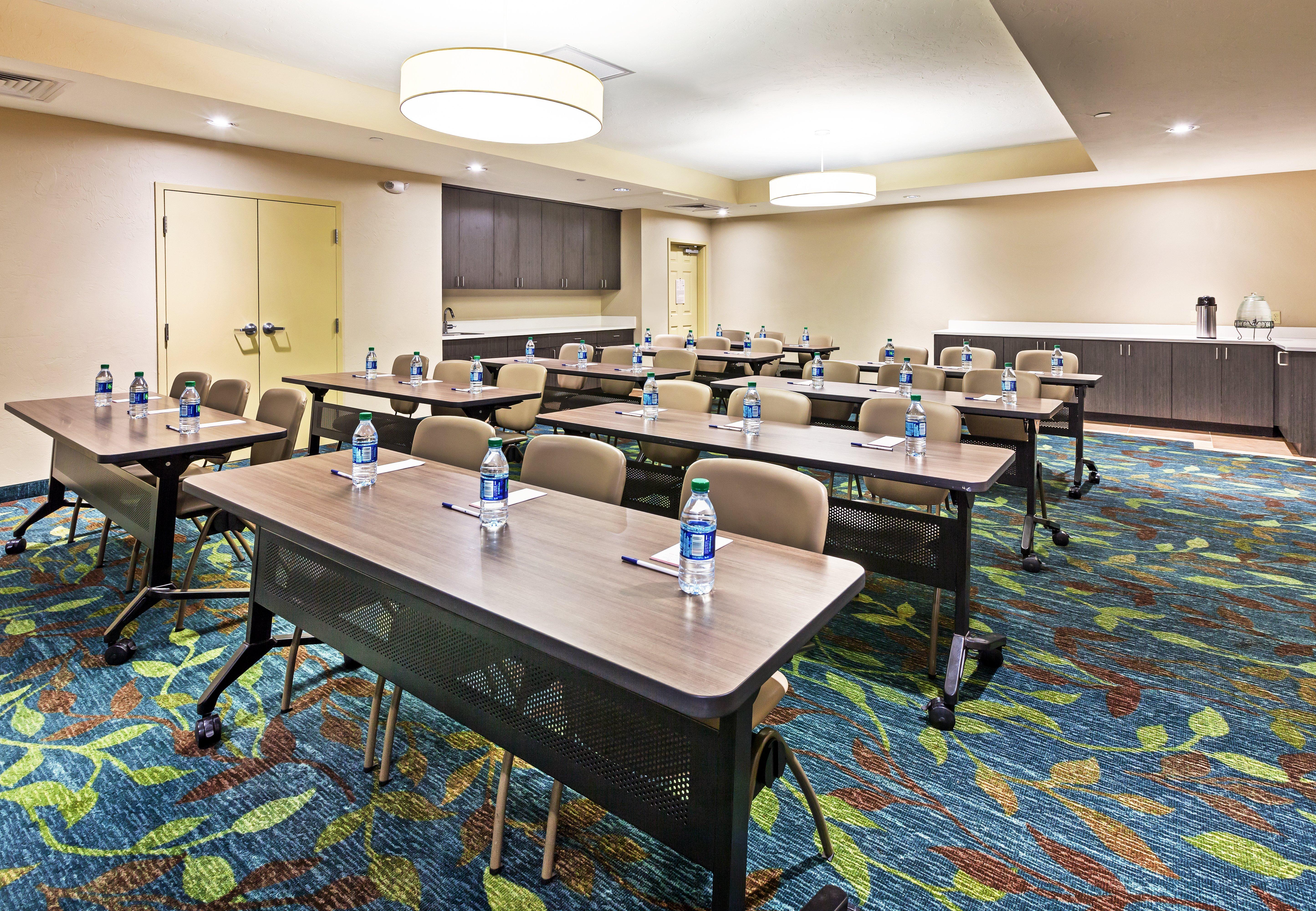 Candlewood Suites Del City By Ihg Exteriör bild