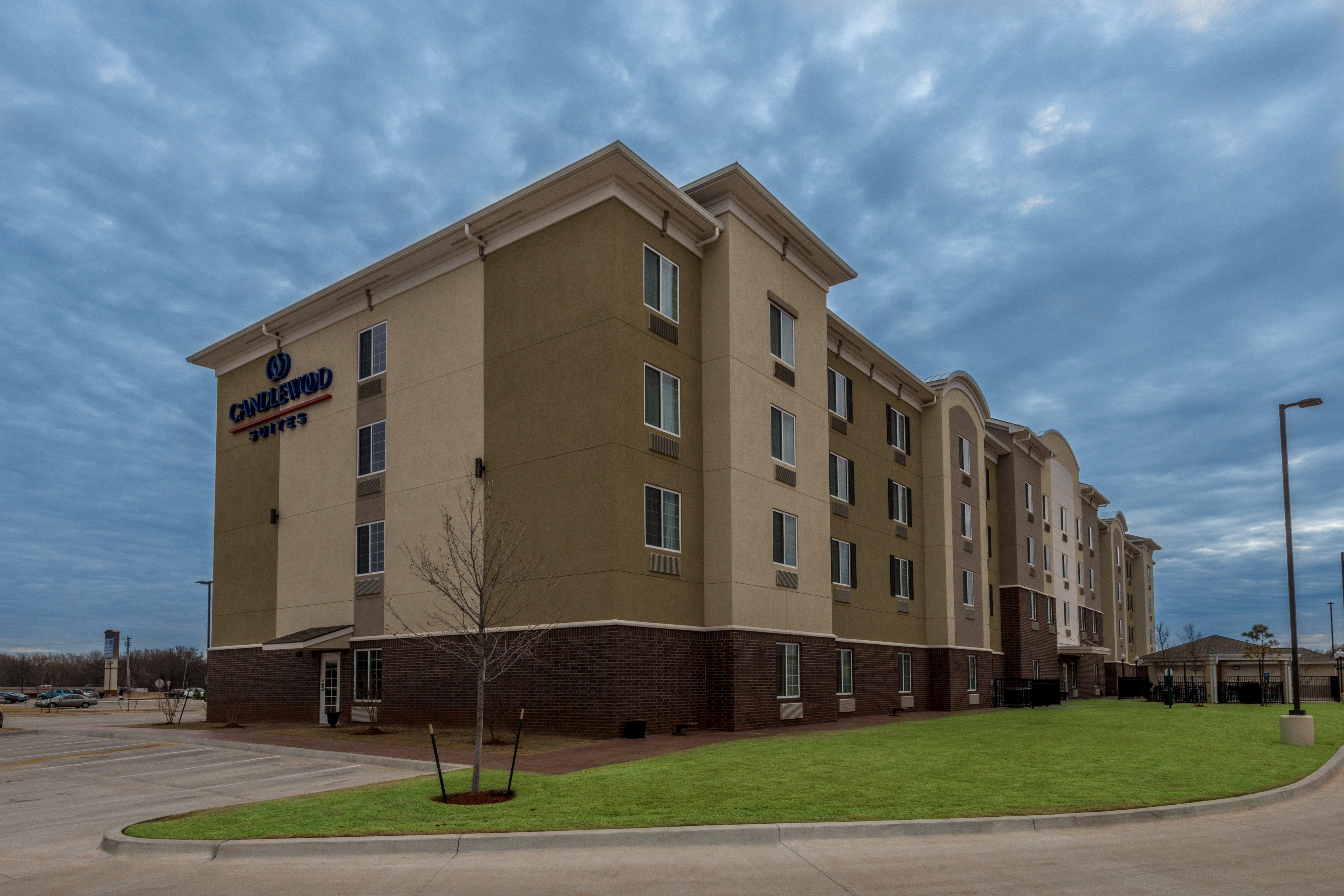 Candlewood Suites Del City By Ihg Exteriör bild